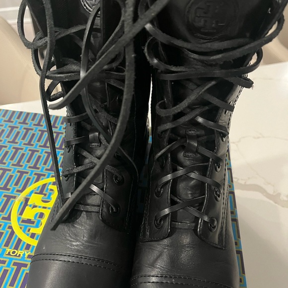 Tommy Hilfiger Womens boots Prussia 2 size 8.5 - Picture 2 of 10